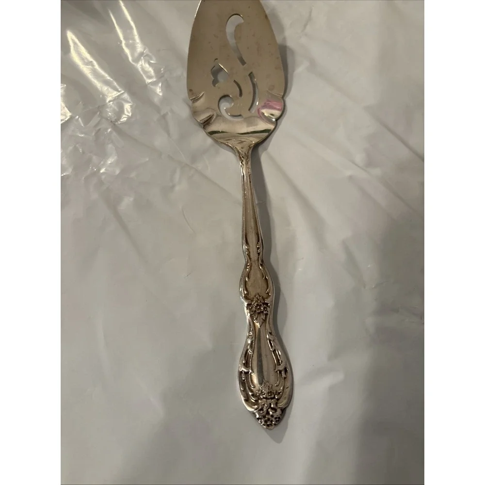 WM Rogers  IS Plated Original‎ Rogers Cake Knife Vintage
